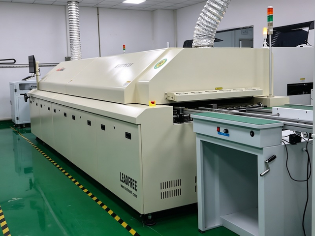 10-10-Zone Reflow Soldering System